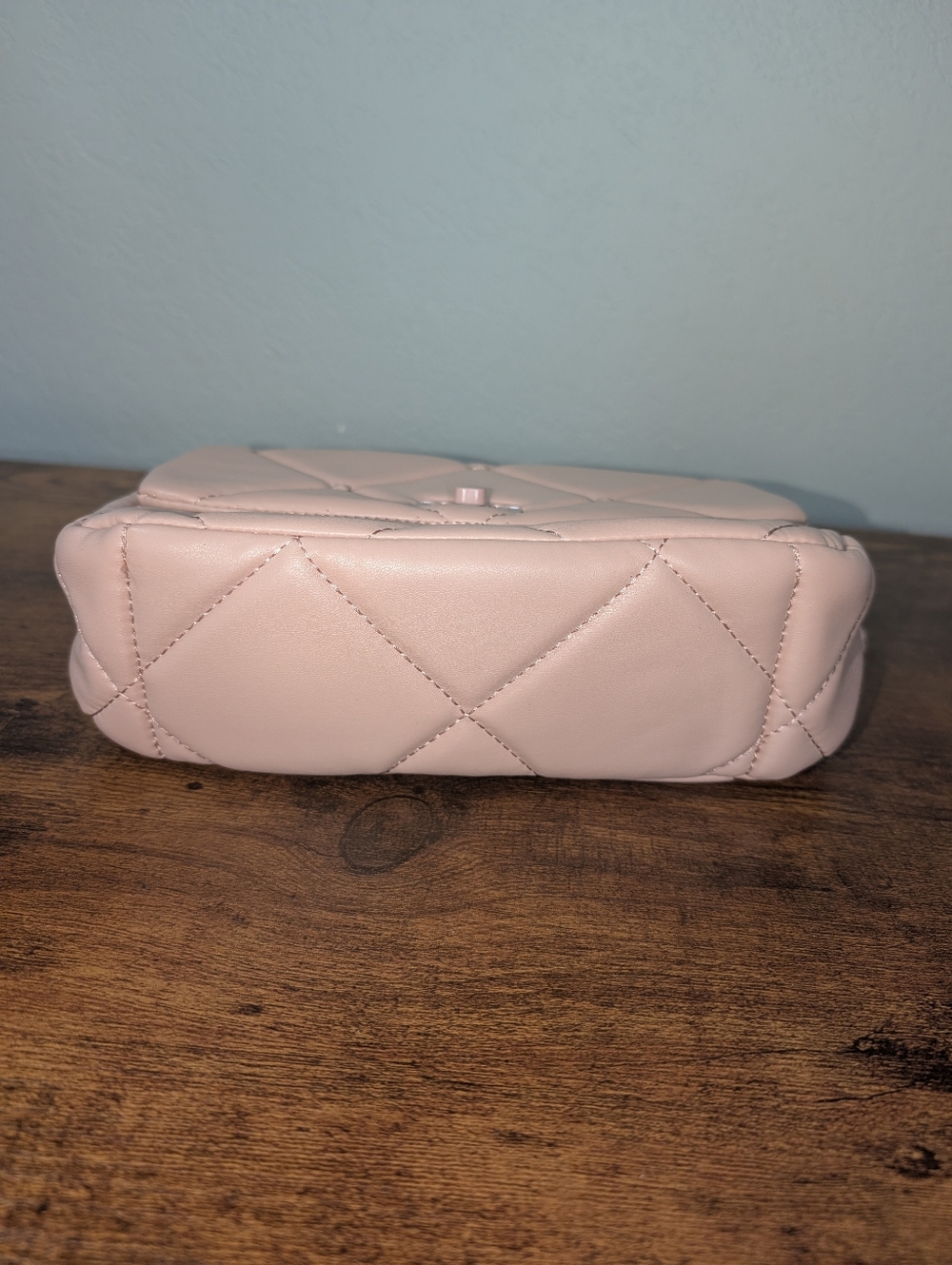NWOT Gilda Paris Bag - Picture 3 of 4